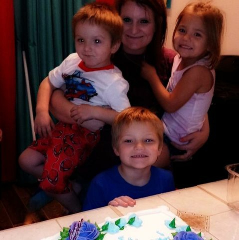 Meet your Posher, Ava